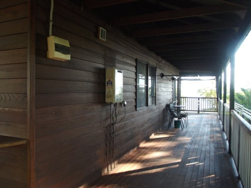 21 Coondooroopa Drive, Macleay Island QLD 4184