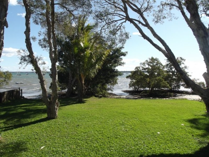 21 Coondooroopa Drive, Macleay Island QLD 4184