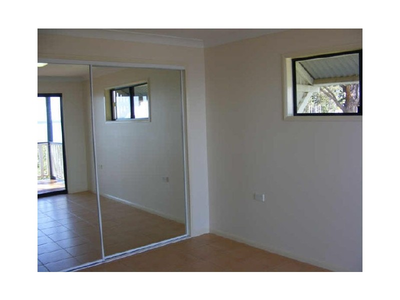 26 Kim St, Macleay Island QLD 4184