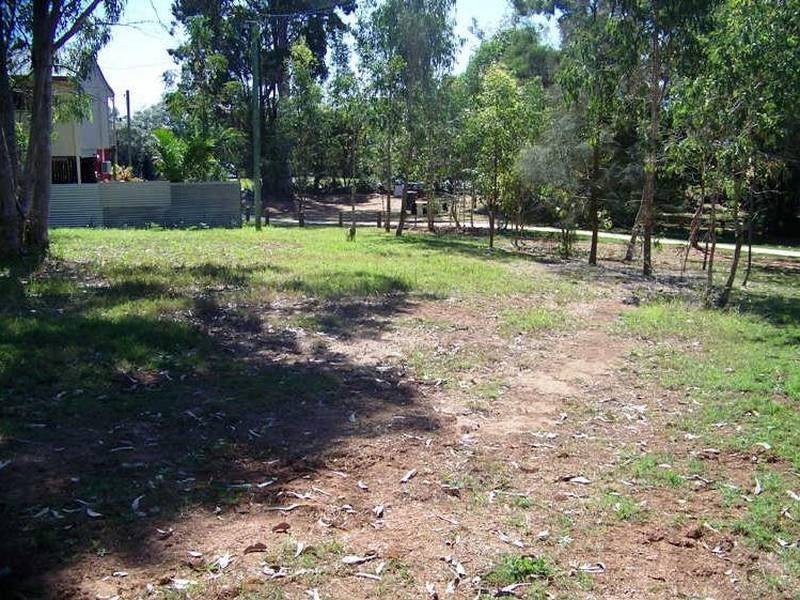19 Noyes Parade, Karragarra Island QLD 4184