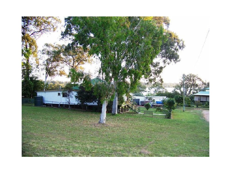 32 Melaleuca dr, Lamb Island QLD 4184