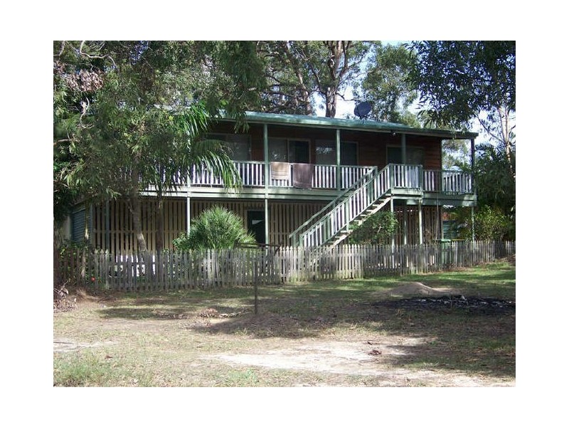 18 Orana St, Macleay Island QLD 4184