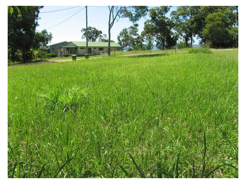 30 Blue Water Crescent, Macleay Island QLD 4184