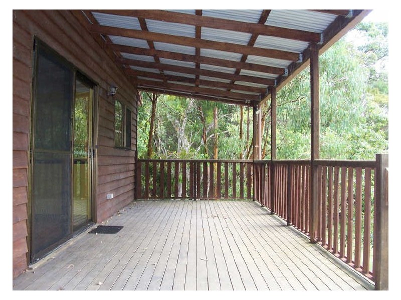 40 Piccaninny St, Macleay Island QLD 4184
