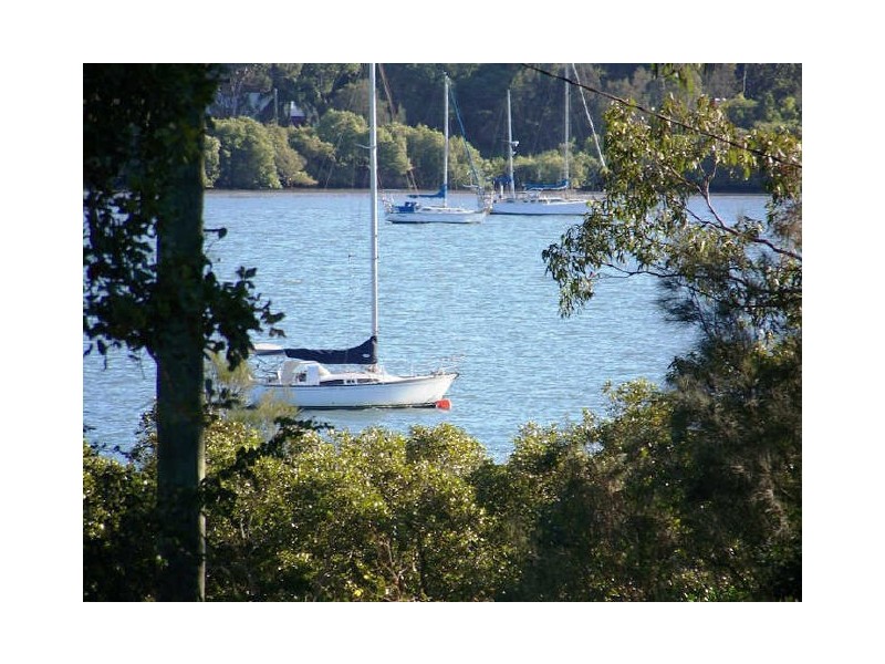 15 Michael av, Lamb Island QLD 4184