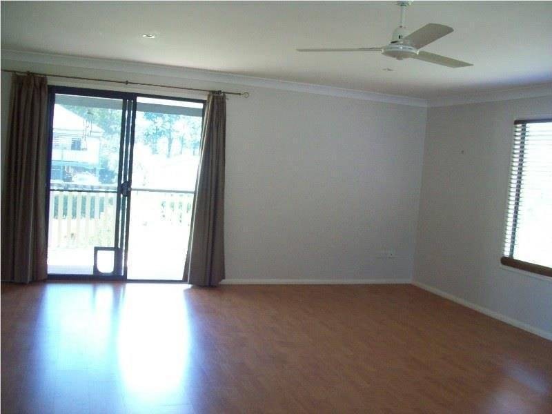 34 Lonicera Street, Macleay Island QLD 4184