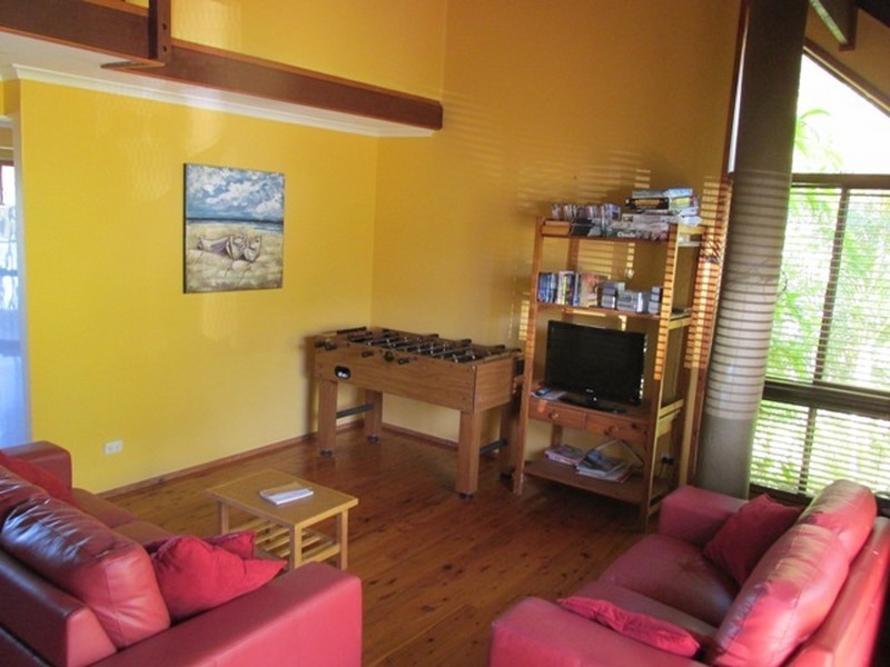 12 Alawa Street, Macleay Island QLD 4184