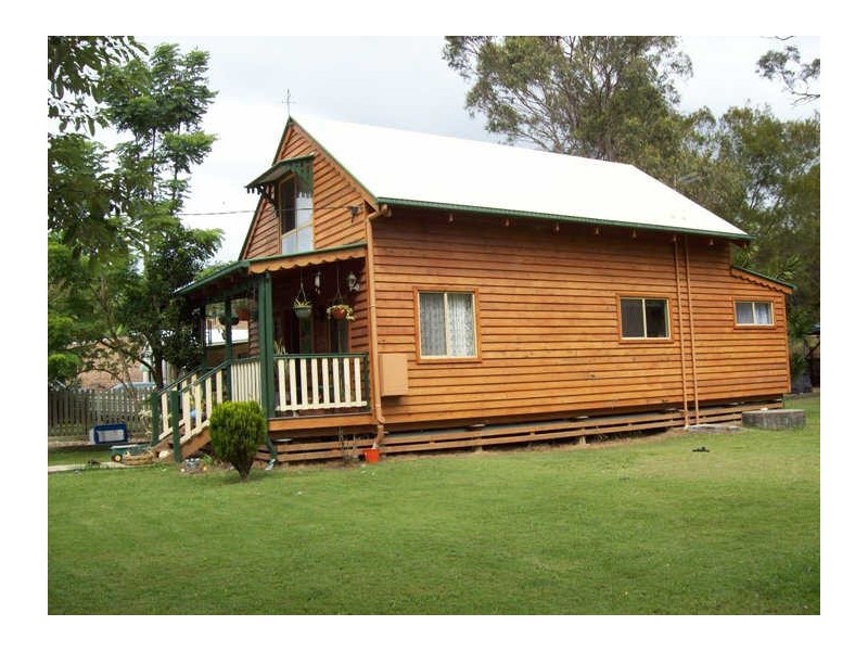 13 Citron St, Macleay Island QLD 4184