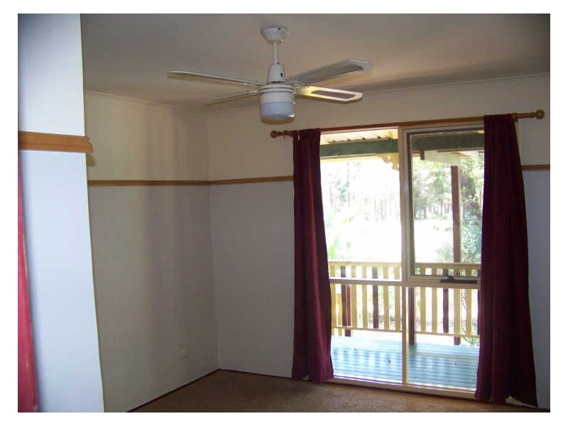 36 Coast Road, Macleay Island QLD 4184