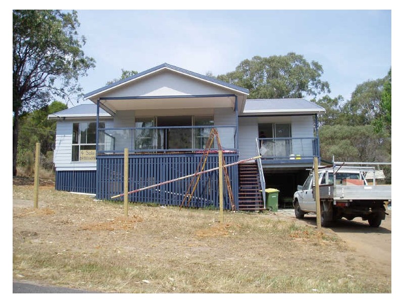 141 High Central Road, Macleay Island QLD 4184