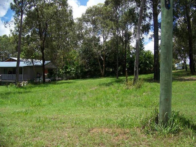 24 Ilya Street, Macleay Island QLD 4184