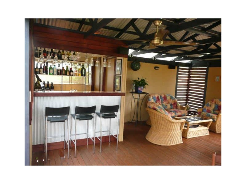 10-14 Weeroona Avenue, Macleay Island QLD 4184