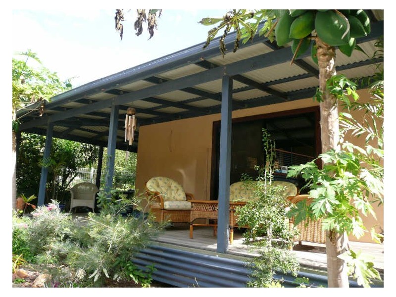 10-14 Weeroona Avenue, Macleay Island QLD 4184
