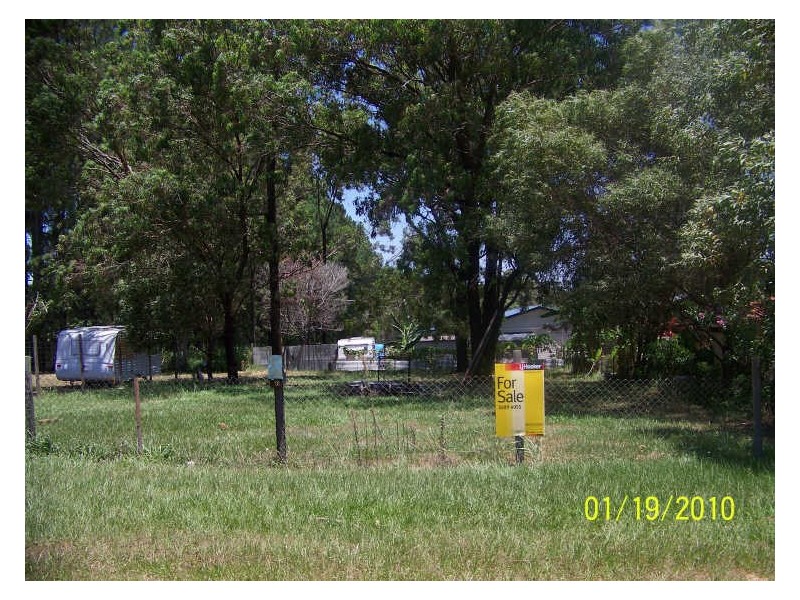 16 Cooee Crescent, Macleay Island QLD 4184