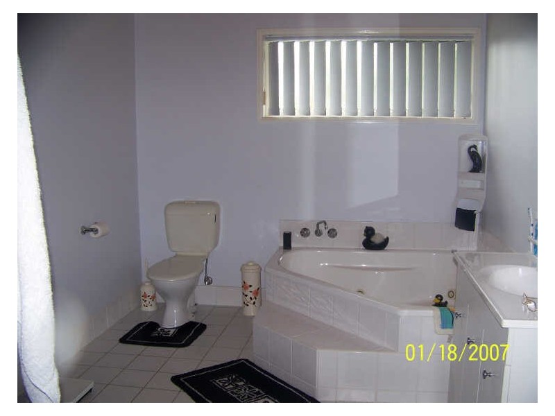 21 Michael, Macleay Island QLD 4184