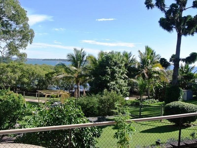 81 Coondooroopa Drive, Macleay Island QLD 4184