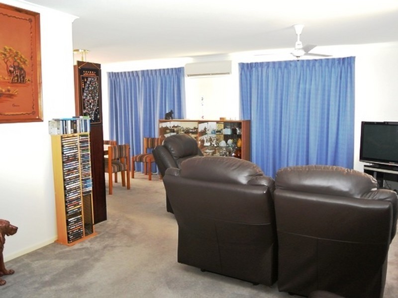 81 Coondooroopa Drive, Macleay Island QLD 4184