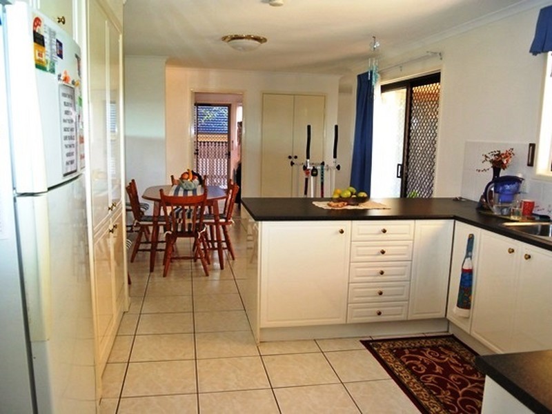 81 Coondooroopa Drive, Macleay Island QLD 4184