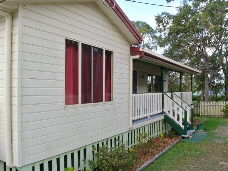 35 Scotts Road, Macleay Island QLD 4184