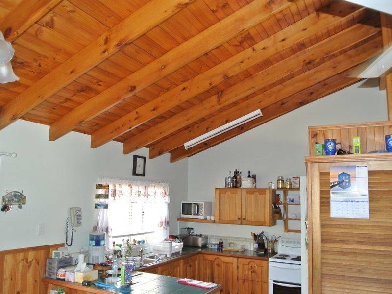 35 Scotts Road, Macleay Island QLD 4184