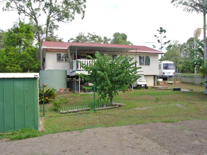 35 Scotts Road, Macleay Island QLD 4184