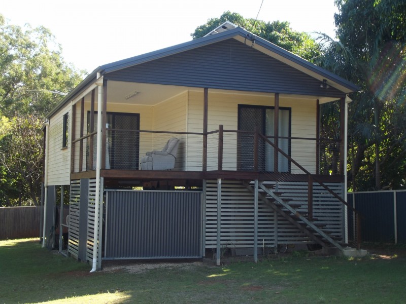 15 Alexander Street, Macleay Island QLD 4184