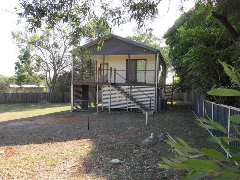 15 Alexander Street, Macleay Island QLD 4184