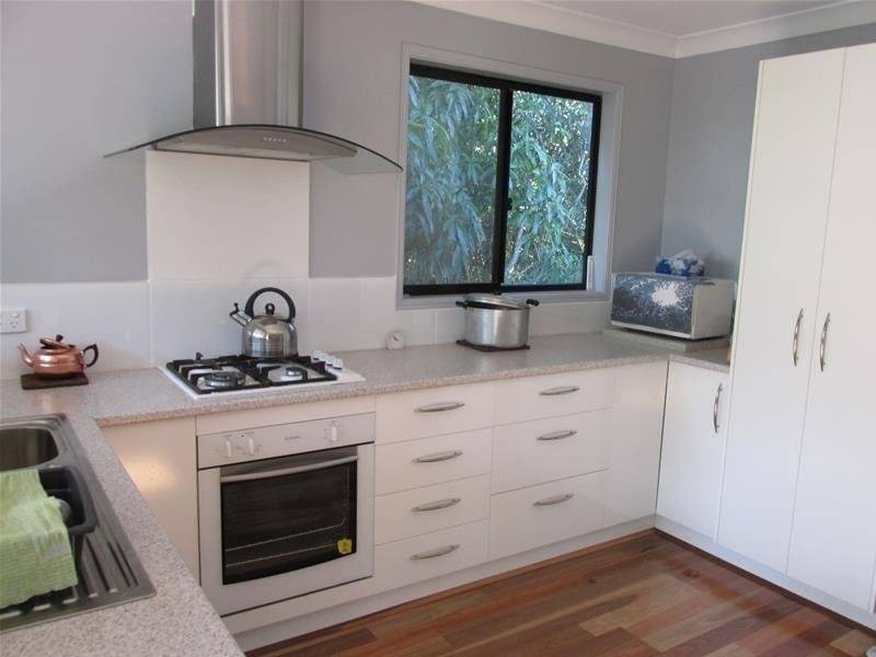 15 Alexander Street, Macleay Island QLD 4184