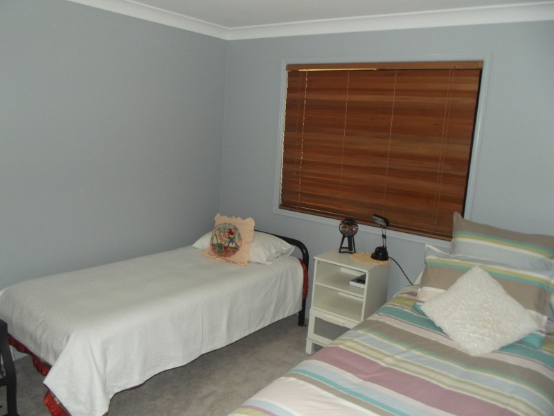 15 Alexander Street, Macleay Island QLD 4184