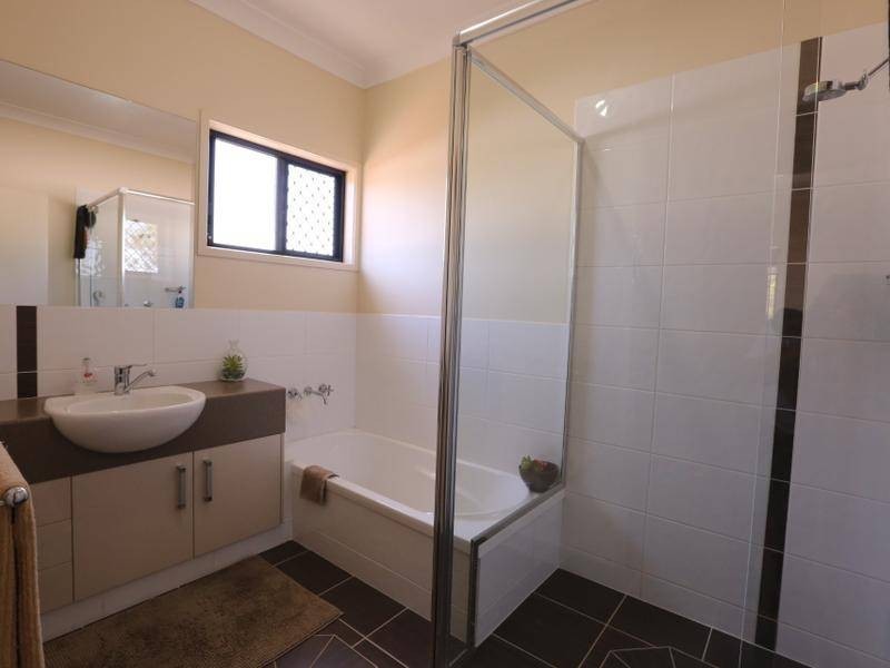 16 Ketch Street, Russell Island QLD 4184