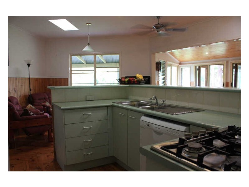 22 Nunkeri Drive, Macleay Island QLD 4184