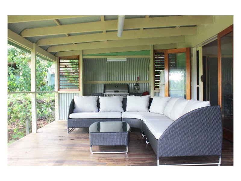 22 Nunkeri Drive, Macleay Island QLD 4184