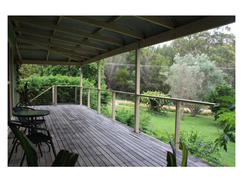 22 Nunkeri Drive, Macleay Island QLD 4184