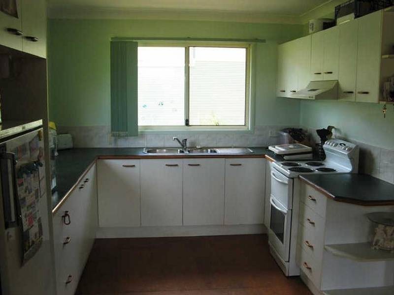 9 Deviot Street, Macleay Island QLD 4184