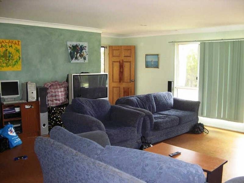 9 Deviot Street, Macleay Island QLD 4184