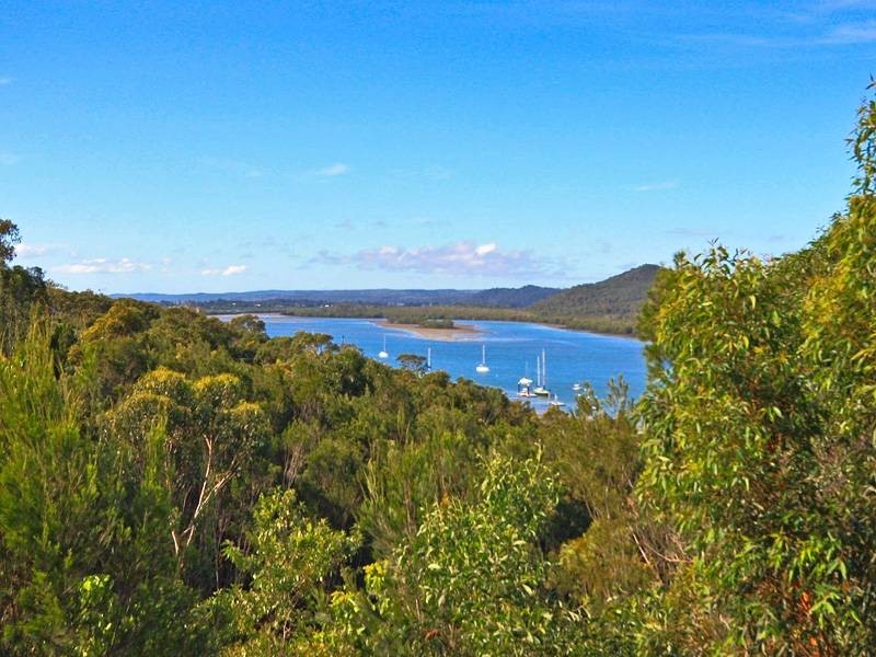 38 Leichhardt Terrace, Russell Island QLD 4184