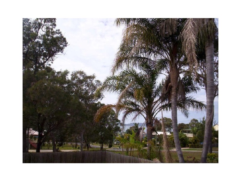 8 Ilya Street, Macleay Island QLD 4184