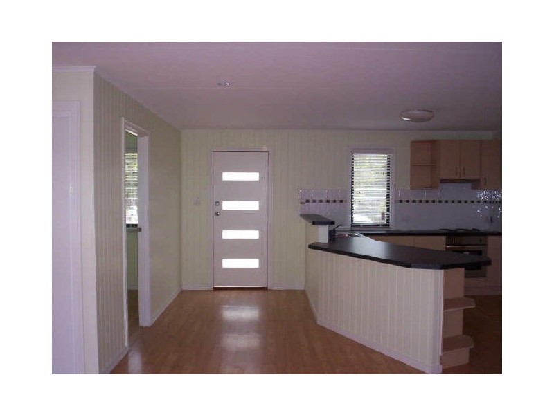 8 Ilya Street, Macleay Island QLD 4184