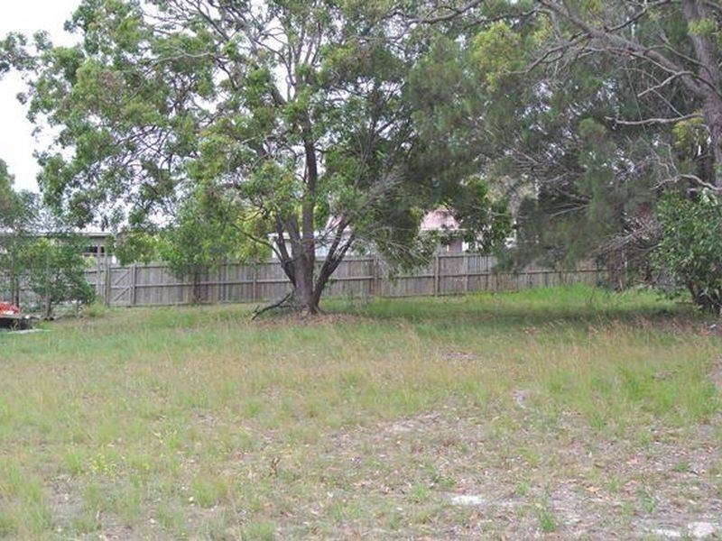 23 Hastings Terrace, Macleay Island QLD 4184