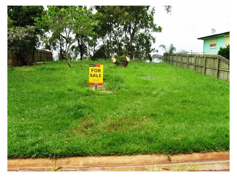 104 Western Rd, Macleay Island QLD 4184