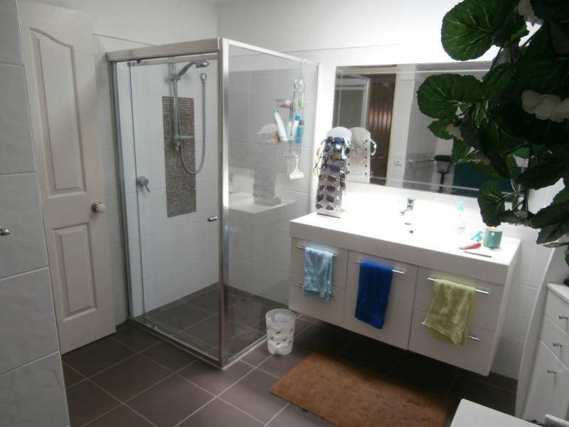 101 Channel Street, Russell Island QLD 4184