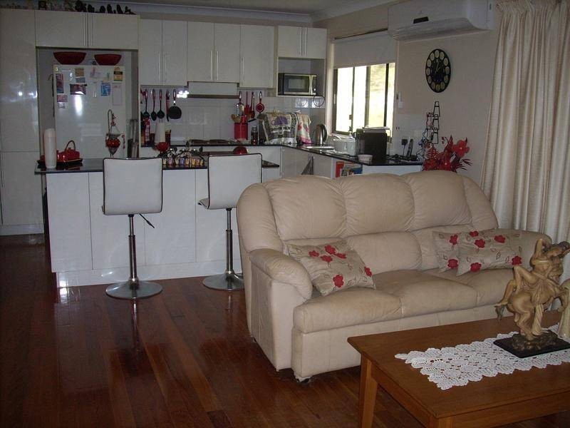 17 Cook Street, Russell Island QLD 4184