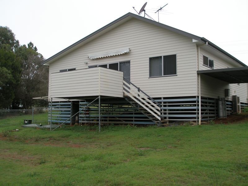19 Francis Road, Macleay Island QLD 4184