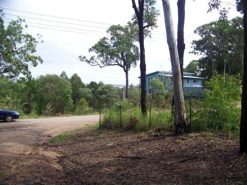 18 Piccaninny Street, Macleay Island QLD 4184