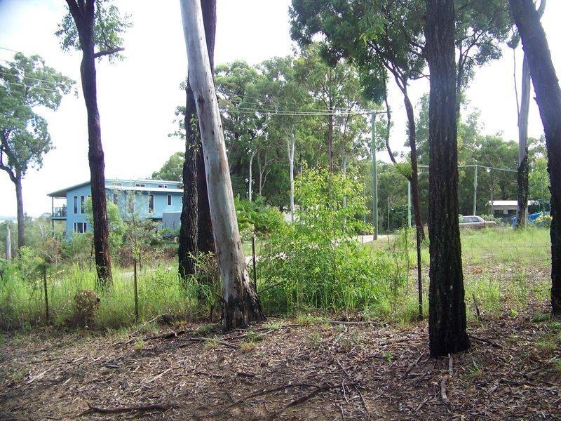 18 Piccaninny Street, Macleay Island QLD 4184