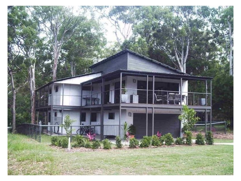 76 Coondooroopa Drive, Macleay Island QLD 4184