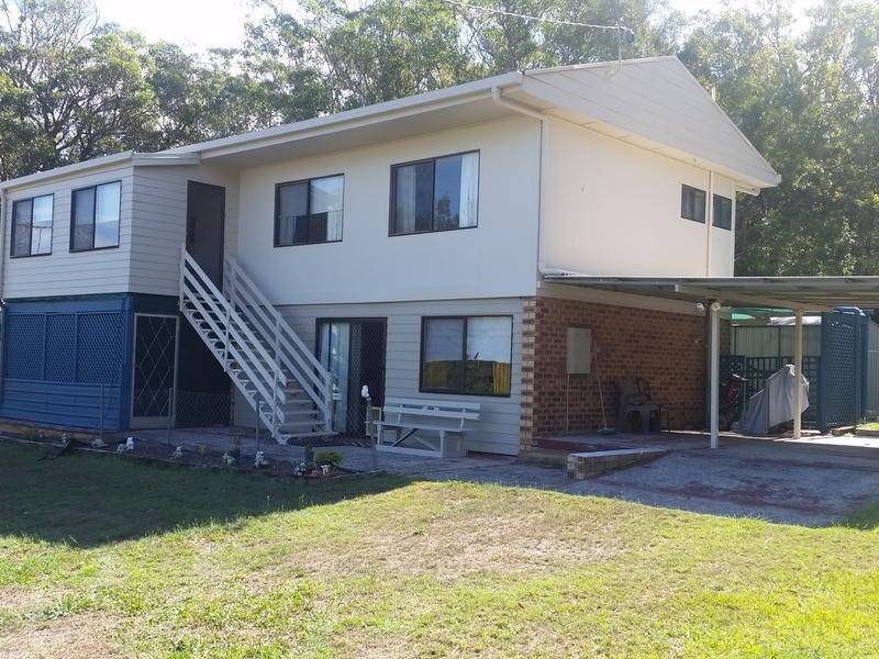 30-32 Inlet Ave, Russell Island QLD 4184