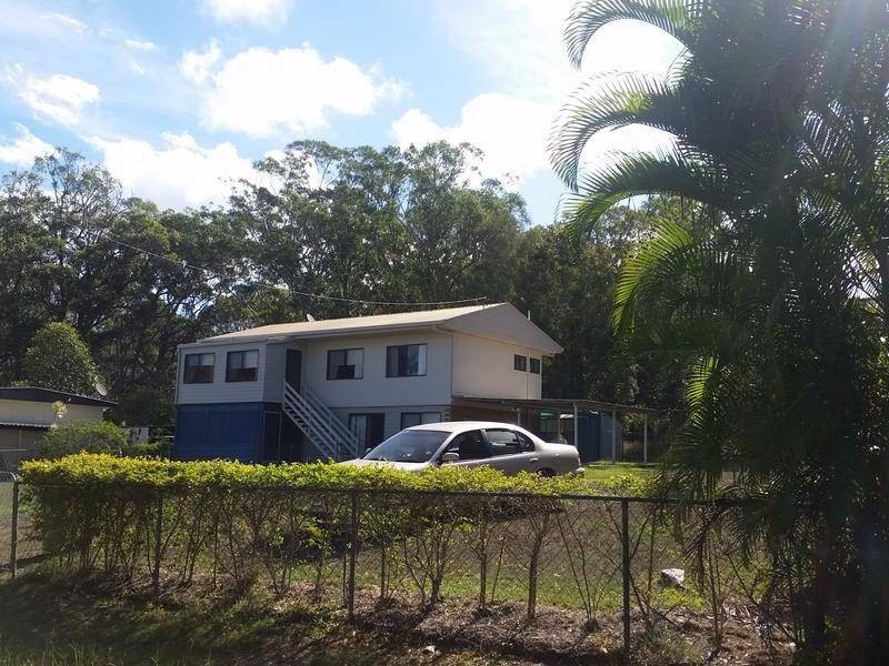 30-32 Inlet Ave, Russell Island QLD 4184