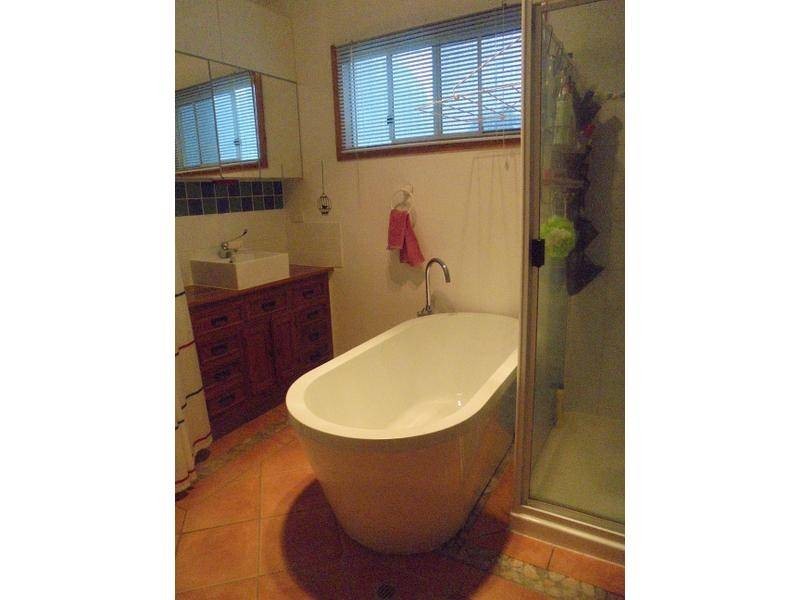 76 Crescent Drive, Russell Island QLD 4184