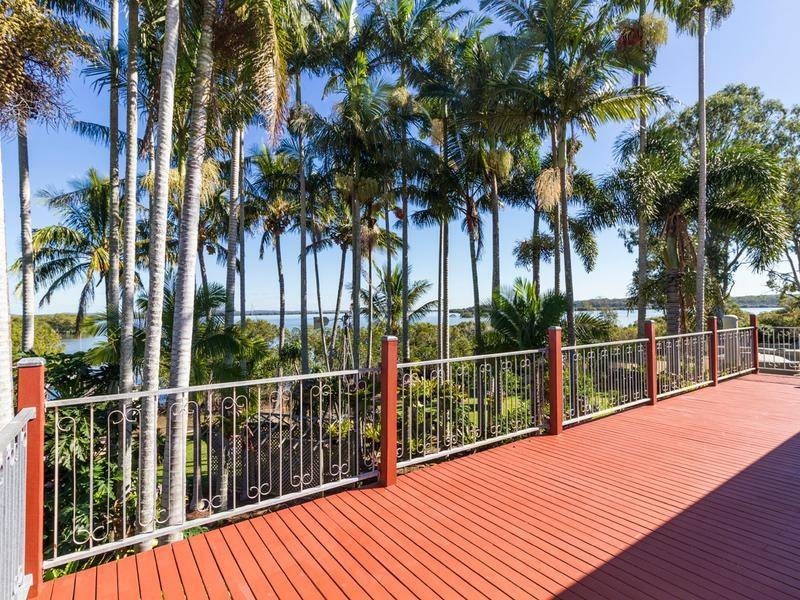 138 Palm Beach Road, Russell Island QLD 4184